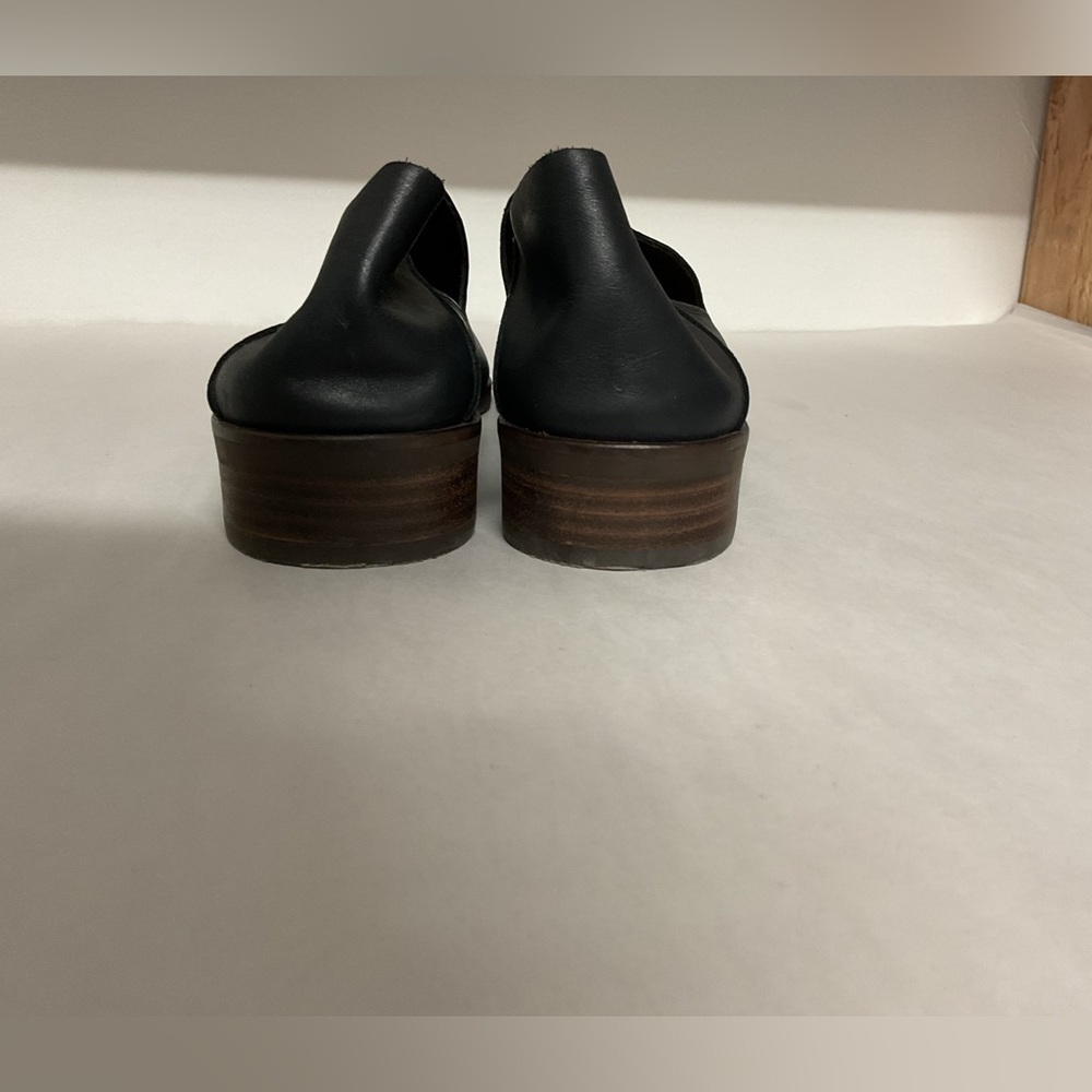 Lucky Brand Cahill Collapsible Heel Black Leather Flat Loafer Slip On Size 7 - Picture 9 of 9